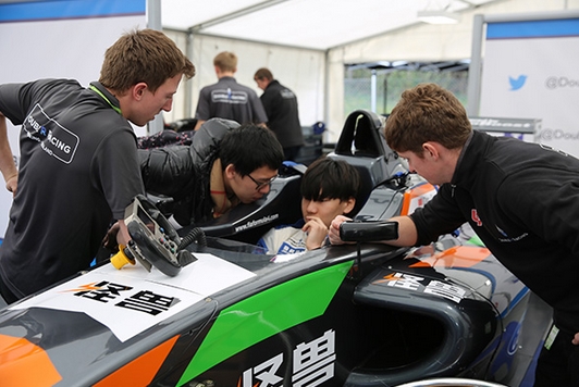 第一次以F4正式车手的身份回到中国参赛