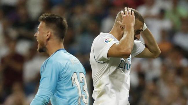 本泽马多次挥霍机会