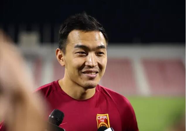 冯潇霆:比赛若有空调还不错 国足一直在相互鼓励_国家队_新浪竞技风暴