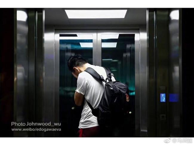 冯潇霆微博配图