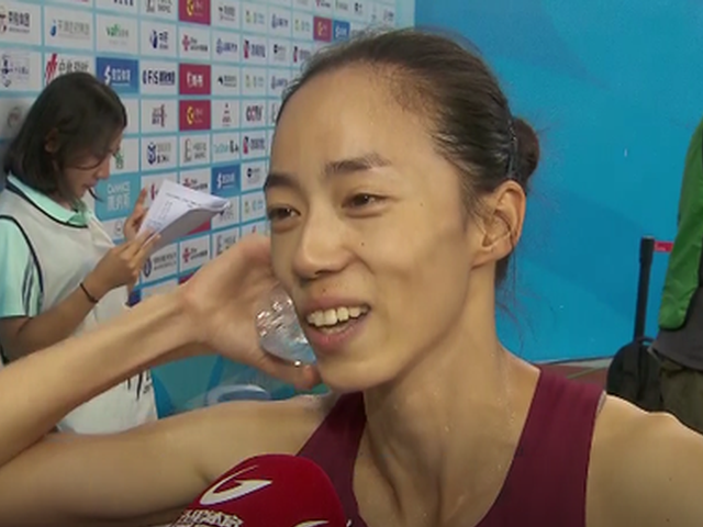 视频-夫妻携手两登领奖台 赵婧运动员生涯雀跃谢幕_手机新浪网