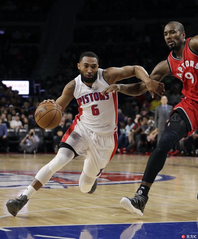 过去两个赛季，他代表活塞队了77场比赛