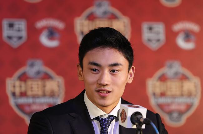 宋安东〈冬奥会〉:第一次在中国看nhl比赛(¨冰球) 真的非常激动