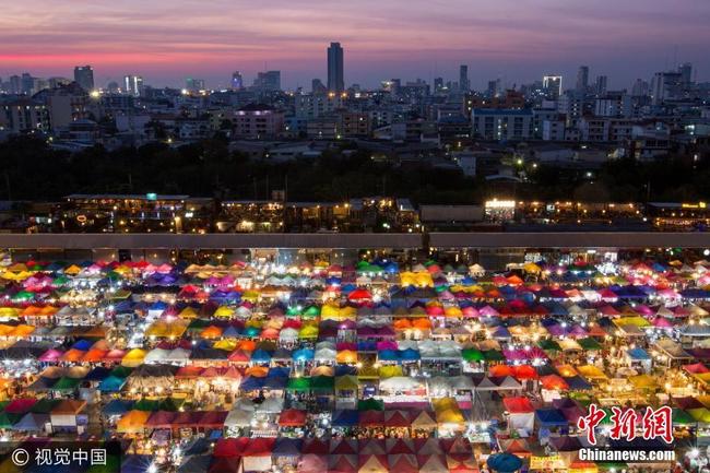 露营是一种休闲活动，也是一种短时的户外生活方式。