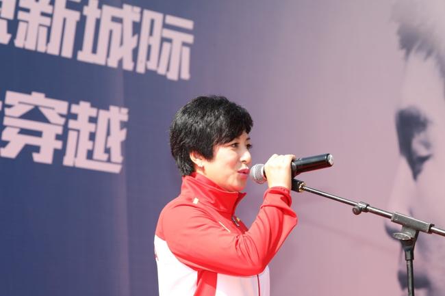 中国第一位世界滑雪冠军郭丹丹