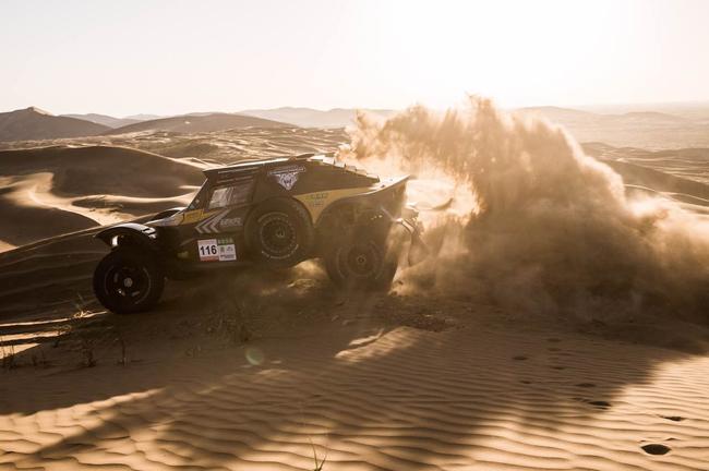 硬虎赛车俱乐部的116号沈伟健/刘红武车组在13位完赛