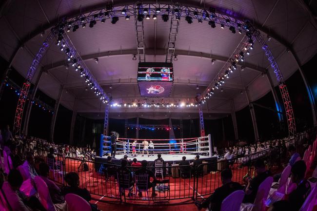 世界职业拳击冠军巡回赛北京举行 帕奎奥现身