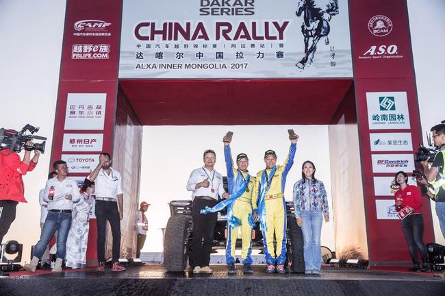 驾驶硬虎OPTIMUS巴吉赛车的魏红杰稳定发挥夺全场第4名