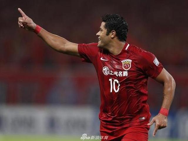 韦世豪:上港三线作战都想夺冠