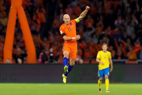 世预-罗本2球无力回天 荷兰2-0出局