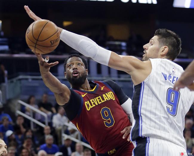 骑士拿到季前赛首胜