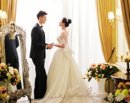 张晨与李杨的结婚照