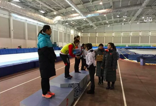 于静获得女子500米金牌