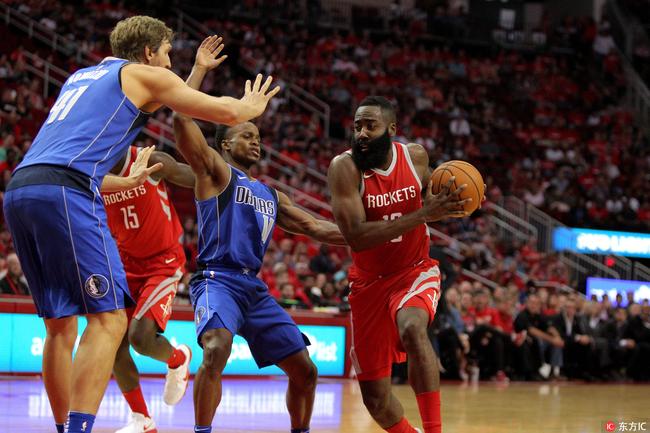 哈登半场砍下26分火箭屠小牛