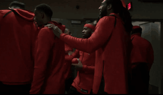 火箭全队赛前准备蓄势待发