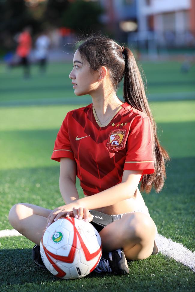中国足球美女球迷图片图片