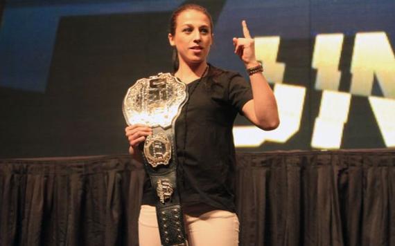 ufc217站立技术的范本波兰女王乔安娜