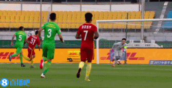 杨智扑倒程长城