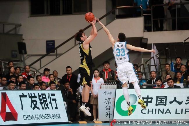 赛季至今争议判罚不断