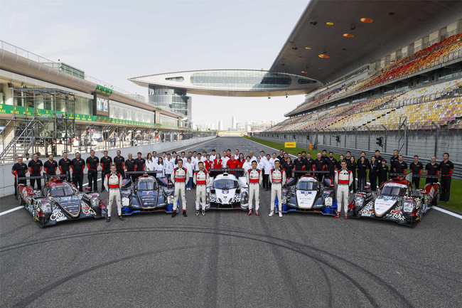 耀莱成龙DC车队高调亮相上海滩