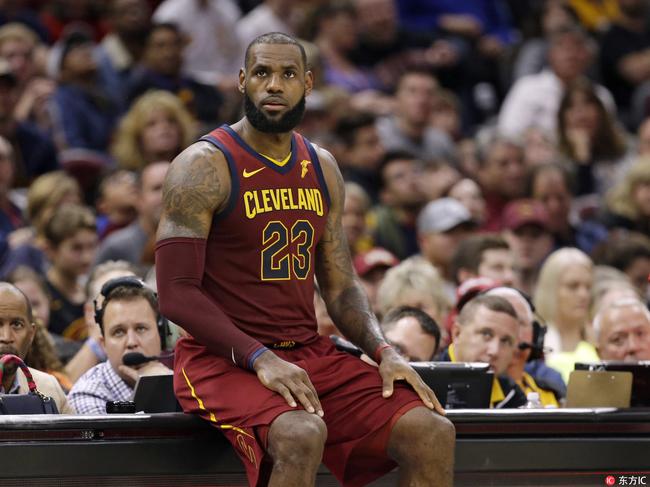 詹姆斯有时被黑的很无辜