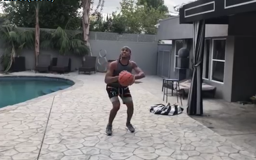 模仿帝泳池边模仿老司机热身