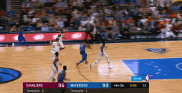 詹姆斯送出大帽