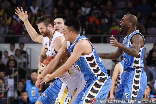 本赛季最后时刻，战术犯规大多会被吹罚成违体犯规