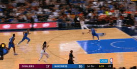 詹姆斯反击补扣