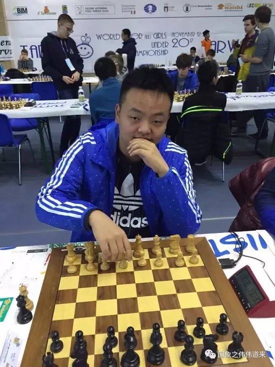 朱锦尔