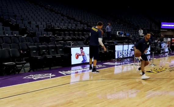 掘金约老师围观队友投三分