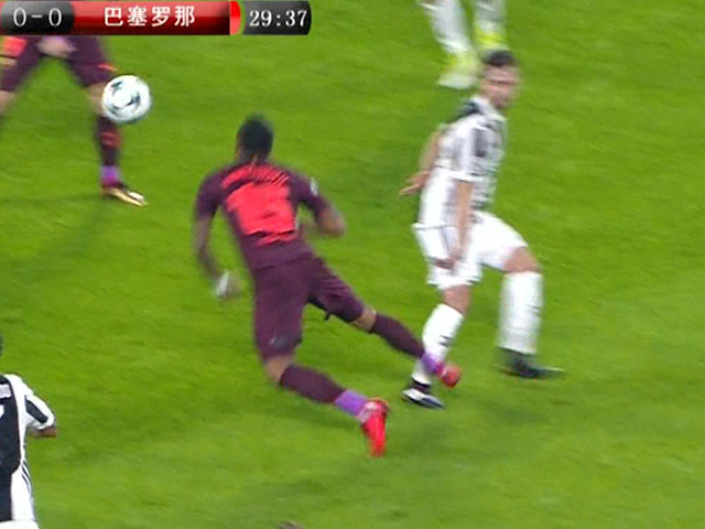 保利尼奥禁区假摔染黄