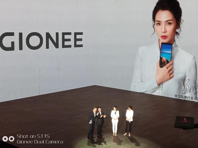 刘立荣与刘涛互动