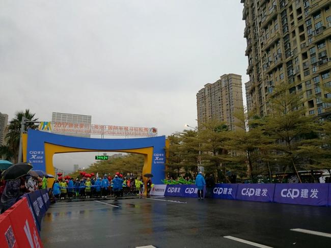 2017厦门海沧半马完美落幕，高颜值奖牌再次霸屏。