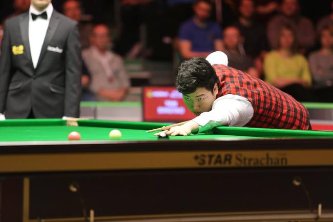 人物|颜丙涛:可以重来不会选台球 参赛就为冠军