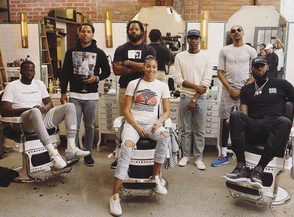 格林节目中称詹姆斯最佳