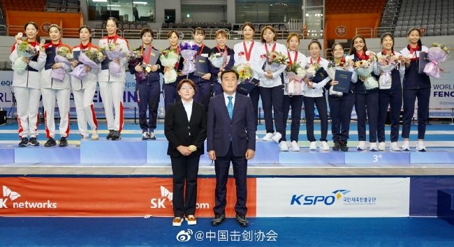 2022年亚洲击剑锦标赛女子花剑团体赛颁奖