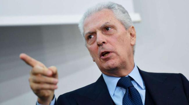 叫你不要还手!富力点球两罚一中 帕托回身就戴帽