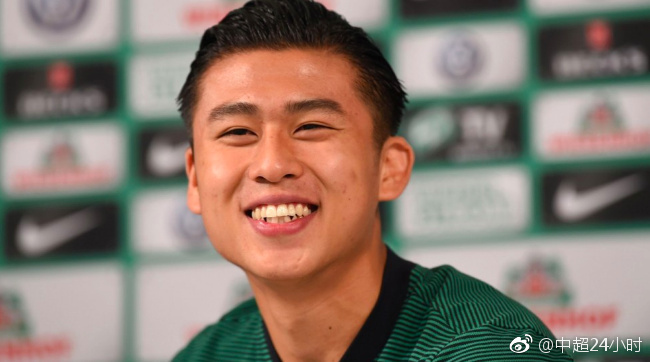 今晨张玉宁戴帽，不莱梅9-3大胜