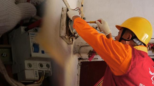 奔跑中国嘉兴站：他们在平凡的岗位上创造着不