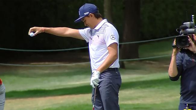 福勒抛球违反新规则遭罚杆