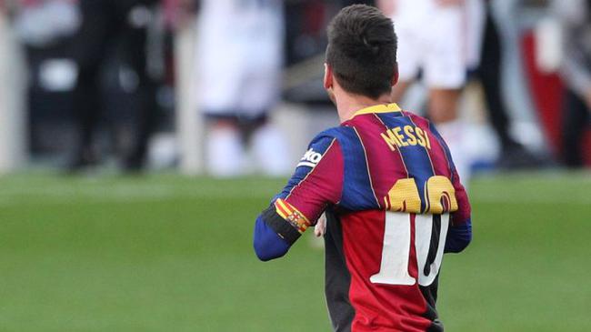 西班牙足协驳回巴萨上诉！梅西进球脱衣致敬马拉多纳遭罚