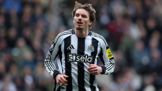 周六足彩伤停：纽卡主力前锋因病缺阵 狼堡11人缺席