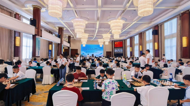 “星球杯”全国国际跳棋益智未来之星冠军赛开赛