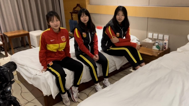 媒体人：U17女足门将刘晨曾被借调去训练滑雪