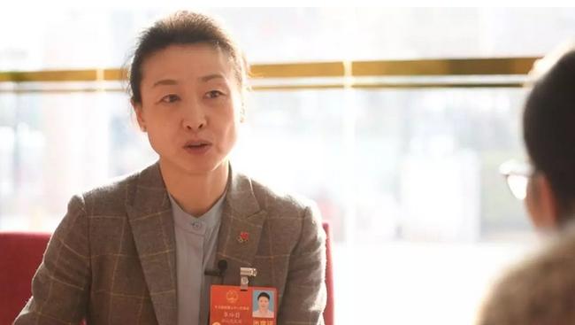李玲蔚接受采访