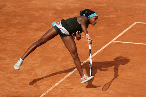 高芙全场仅丢4局夺个人第二个巡回赛单打冠军