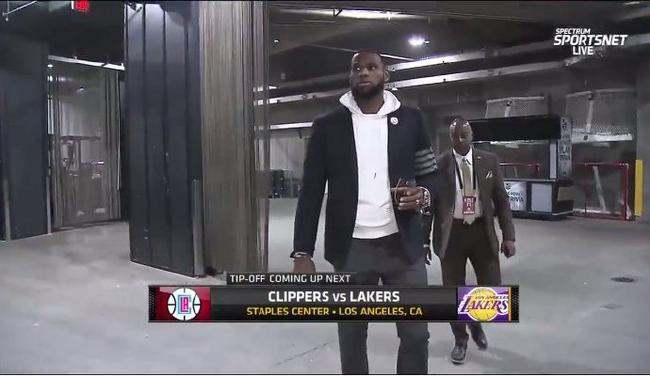 老詹今天挺有梗