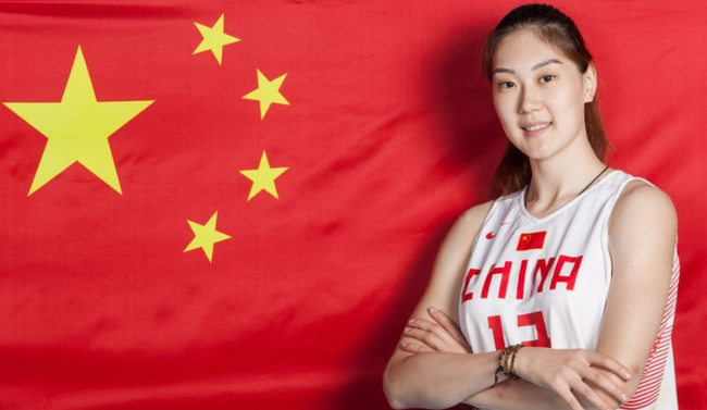 试水WNBA!孙梦然与亚特兰大梦想签训练