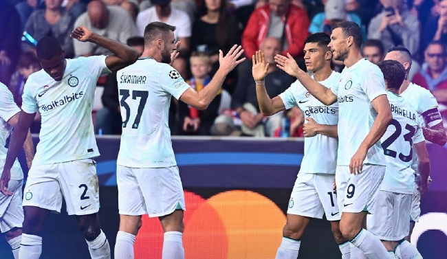 欧冠-哲科传射邓弗里斯进球国际米兰2-0客胜